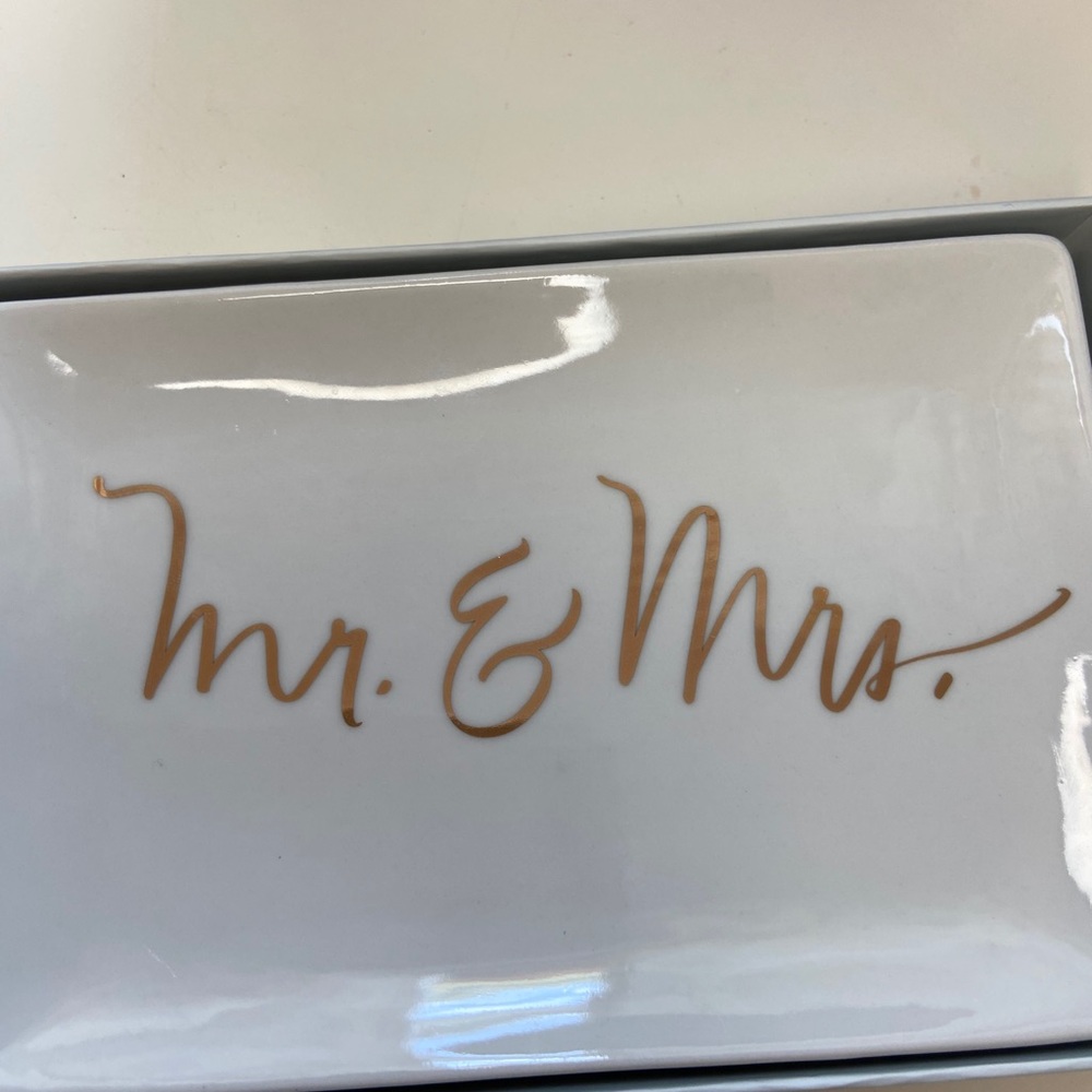 Fringe Mr. & Mrs. Decorative tray